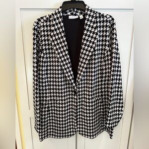 Susan Graver XLP Classic Houndstooth Blazer with pockets